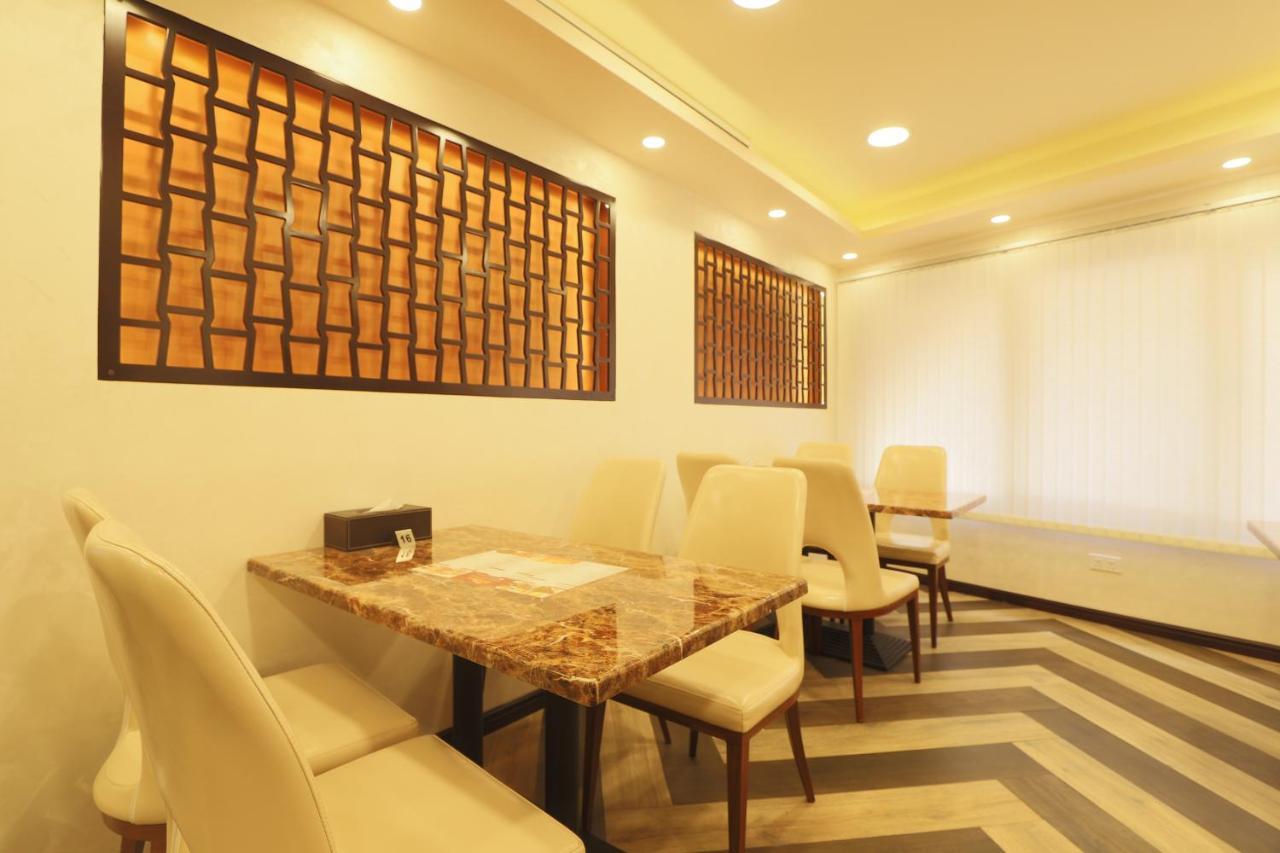 24 Gold Hotel Dubaj Kültér fotó