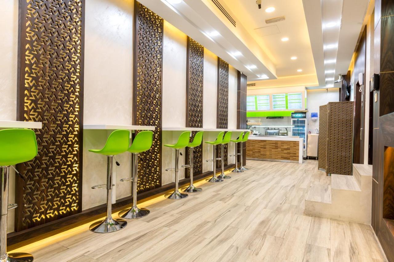 24 Gold Hotel Dubaj Kültér fotó