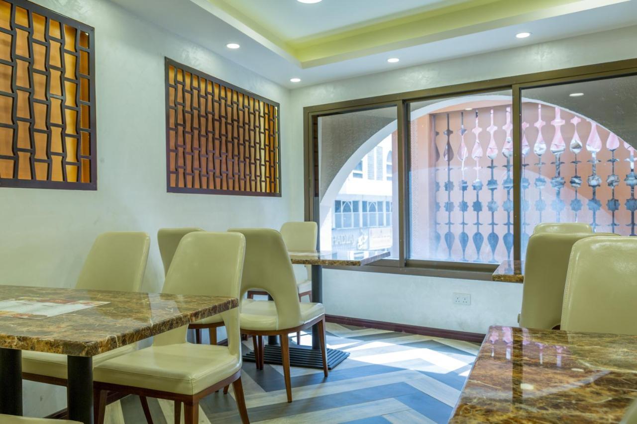 24 Gold Hotel Dubaj Kültér fotó